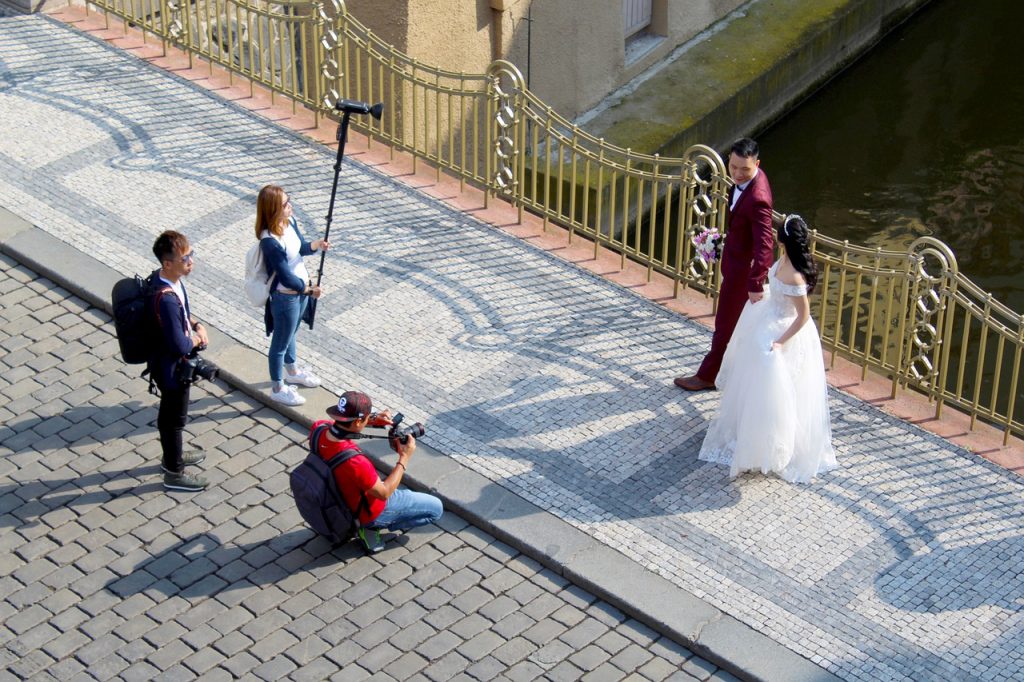 Sydney wedding photographer and his team taking prenup photos